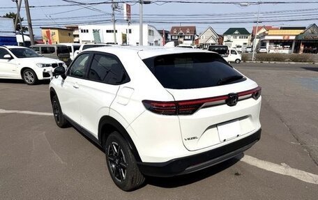 Honda Vezel, 2023 год, 2 000 000 рублей, 9 фотография