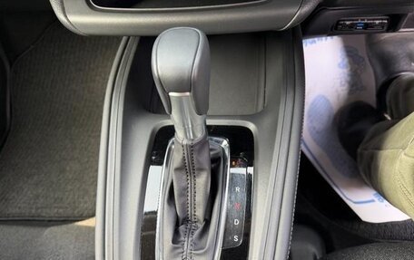Honda Vezel, 2023 год, 2 000 000 рублей, 27 фотография