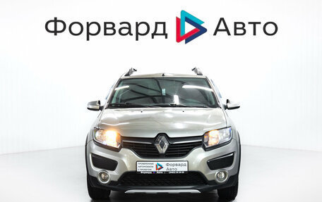 Renault Sandero II рестайлинг, 2015 год, 650 000 рублей, 2 фотография