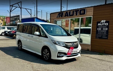 Honda Stepwgn IV, 2016 год, 1 749 000 рублей, 2 фотография