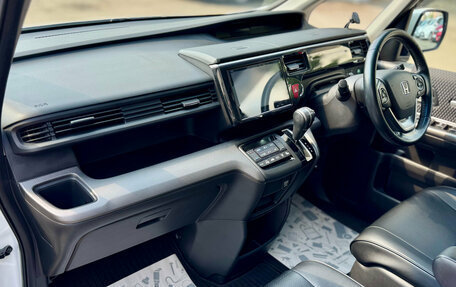 Honda Stepwgn IV, 2016 год, 1 749 000 рублей, 13 фотография