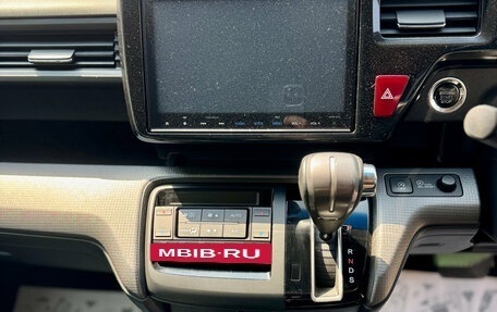 Honda Stepwgn IV, 2016 год, 1 749 000 рублей, 15 фотография