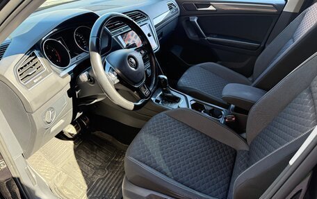 Volkswagen Tiguan II, 2018 год, 2 100 000 рублей, 10 фотография