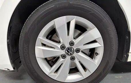 Volkswagen Polo, 2022 год, 1 090 005 рублей, 15 фотография