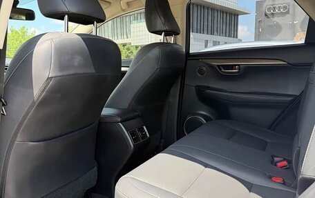 Lexus NX I, 2021 год, 2 400 000 рублей, 14 фотография