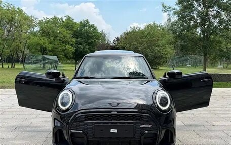 MINI Hatch, 2022 год, 1 937 000 рублей, 7 фотография