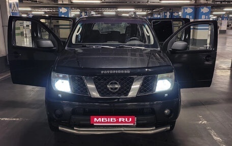 Nissan Pathfinder, 2005 год, 700 000 рублей, 2 фотография