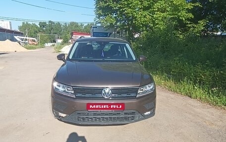 Volkswagen Tiguan II, 2019 год, 1 850 000 рублей, 1 фотография