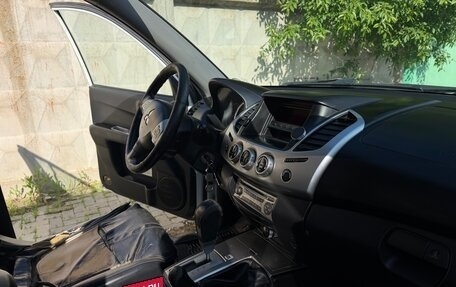 Mitsubishi L200 IV рестайлинг, 2014 год, 1 517 000 рублей, 6 фотография