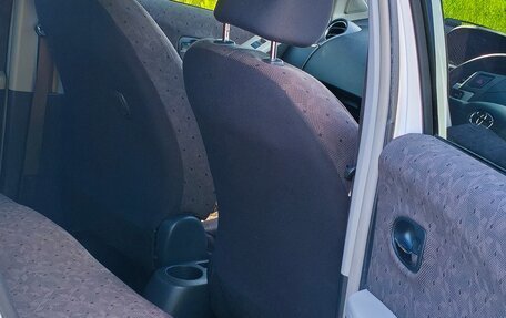 Toyota Vitz, 2008 год, 790 000 рублей, 8 фотография