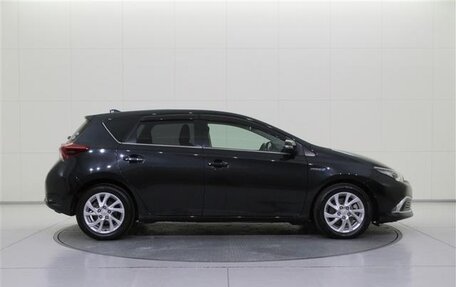 Toyota Auris II, 2017 год, 950 000 рублей, 6 фотография
