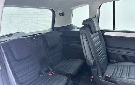 Volkswagen Touran III, 2022 год, 1 540 005 рублей, 15 фотография