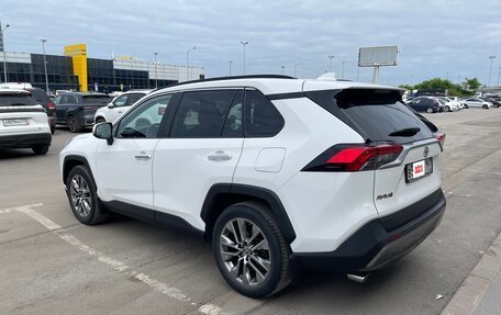 Toyota RAV4, 2021 год, 3 290 000 рублей, 4 фотография