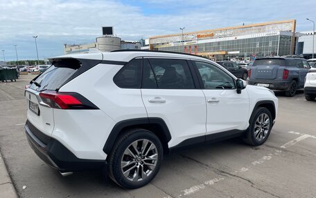 Toyota RAV4, 2021 год, 3 290 000 рублей, 6 фотография