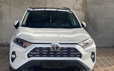 Toyota RAV4, 2022 год, 3 870 000 рублей, 3 фотография