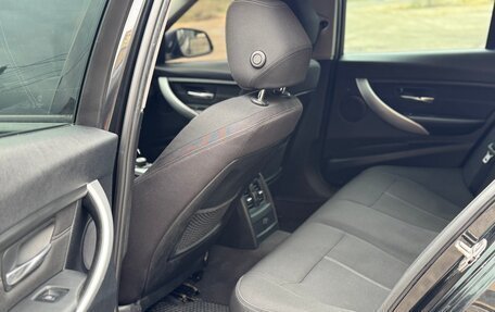 BMW 3 серия, 2015 год, 1 890 000 рублей, 10 фотография
