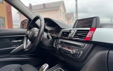 BMW 3 серия, 2015 год, 1 890 000 рублей, 14 фотография