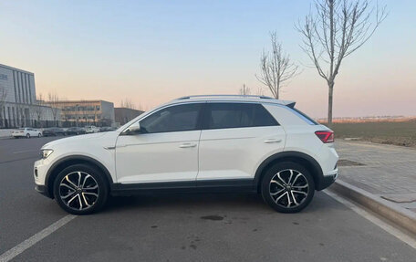 Volkswagen T-Roc I, 2022 год, 1 487 003 рублей, 4 фотография