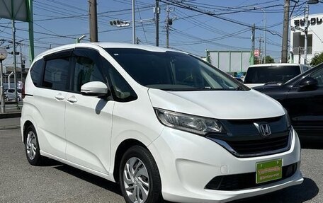Honda Freed II, 2017 год, 990 000 рублей, 3 фотография