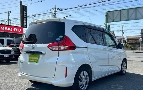 Honda Freed II, 2017 год, 990 000 рублей, 7 фотография