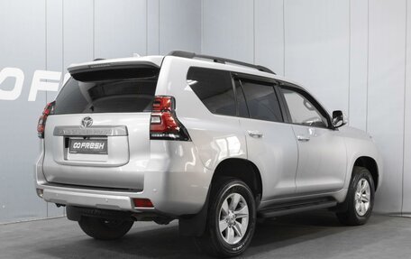 Toyota Land Cruiser Prado 150 рестайлинг 2, 2021 год, 4 982 000 рублей, 2 фотография
