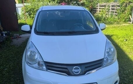 Nissan Note II рестайлинг, 2011 год, 800 000 рублей, 1 фотография