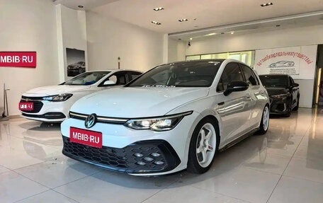 Volkswagen Golf VIII, 2023 год, 1 727 002 рублей, 1 фотография