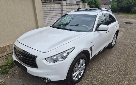 Infiniti QX70, 2015 год, 1 900 000 рублей, 11 фотография