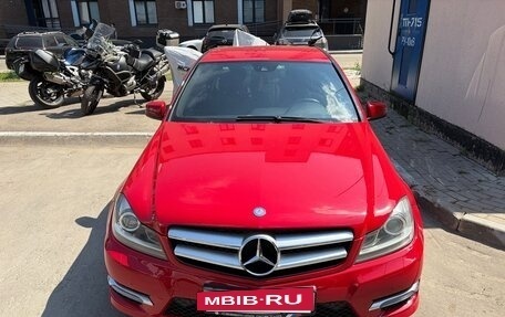 Mercedes-Benz C-Класс, 2011 год, 1 650 000 рублей, 3 фотография