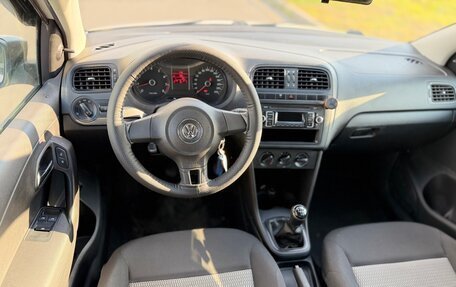 Volkswagen Polo VI (EU Market), 2012 год, 500 000 рублей, 13 фотография