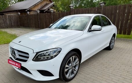 Mercedes-Benz C-Класс, 2018 год, 2 320 000 рублей, 3 фотография