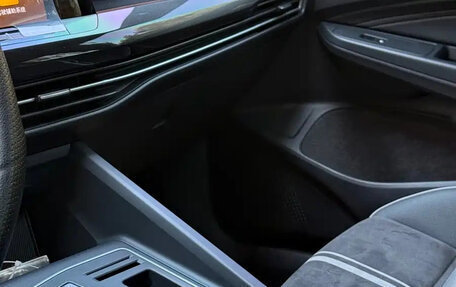Volkswagen Golf VIII, 2023 год, 1 670 005 рублей, 12 фотография