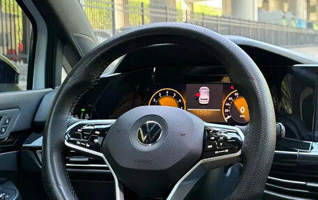 Volkswagen Golf VIII, 2023 год, 1 670 005 рублей, 8 фотография