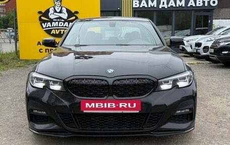 BMW 3 серия, 2019 год, 2 900 000 рублей, 2 фотография