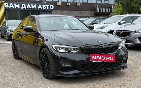 BMW 3 серия, 2019 год, 2 900 000 рублей, 3 фотография