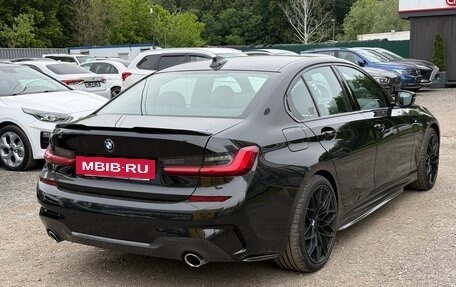 BMW 3 серия, 2019 год, 2 900 000 рублей, 4 фотография