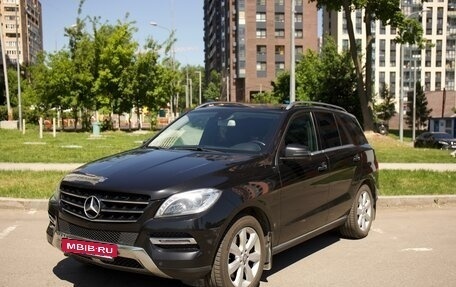 Mercedes-Benz M-Класс, 2013 год, 2 550 000 рублей, 4 фотография