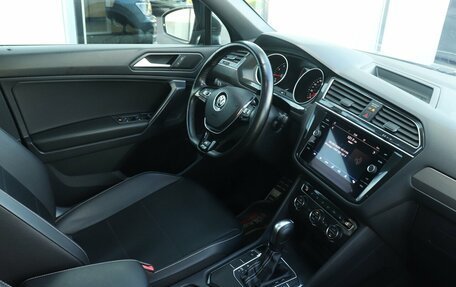 Volkswagen Tiguan II, 2020 год, 2 889 000 рублей, 6 фотография