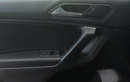 Volkswagen Tiguan II, 2020 год, 2 889 000 рублей, 9 фотография