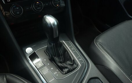 Volkswagen Tiguan II, 2020 год, 2 889 000 рублей, 15 фотография