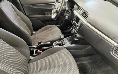 KIA Rio IV, 2019 год, 1 585 000 рублей, 16 фотография