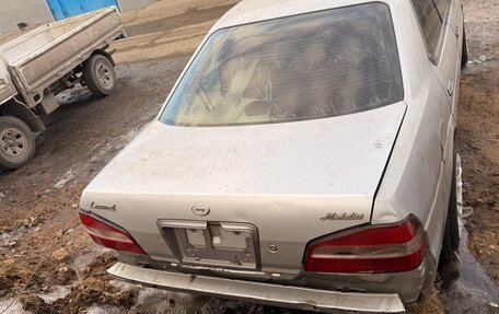 Nissan Laurel VIII, 2001 год, 250 000 рублей, 4 фотография