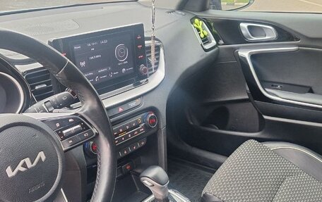 KIA cee'd III, 2022 год, 2 300 000 рублей, 10 фотография
