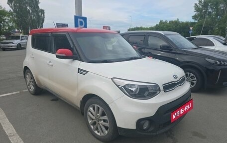 KIA Soul II рестайлинг, 2018 год, 1 582 000 рублей, 3 фотография