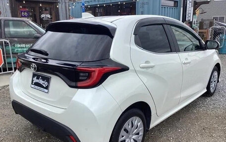 Toyota Yaris, 2021 год, 884 002 рублей, 7 фотография