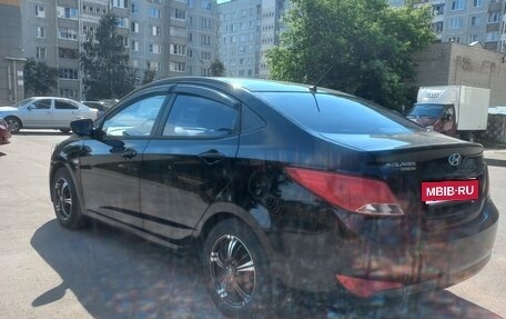 Hyundai Solaris II рестайлинг, 2016 год, 925 000 рублей, 1 фотография