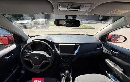 Hyundai Solaris II рестайлинг, 2018 год, 990 000 рублей, 5 фотография