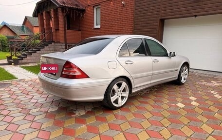 Mercedes-Benz C-Класс, 2005 год, 800 000 рублей, 6 фотография