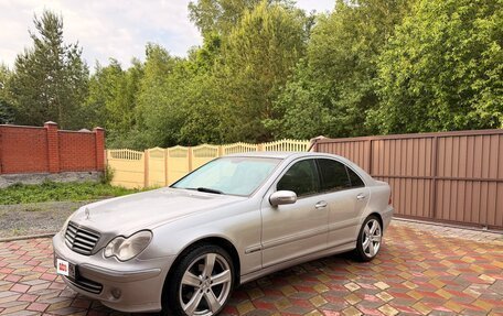 Mercedes-Benz C-Класс, 2005 год, 800 000 рублей, 13 фотография