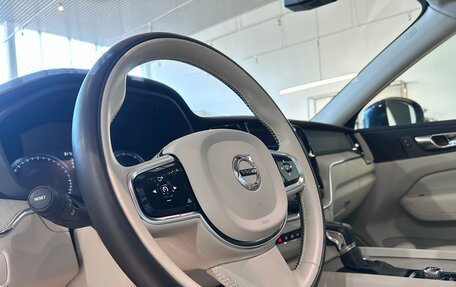Volvo XC60 II, 2021 год, 5 800 000 рублей, 18 фотография